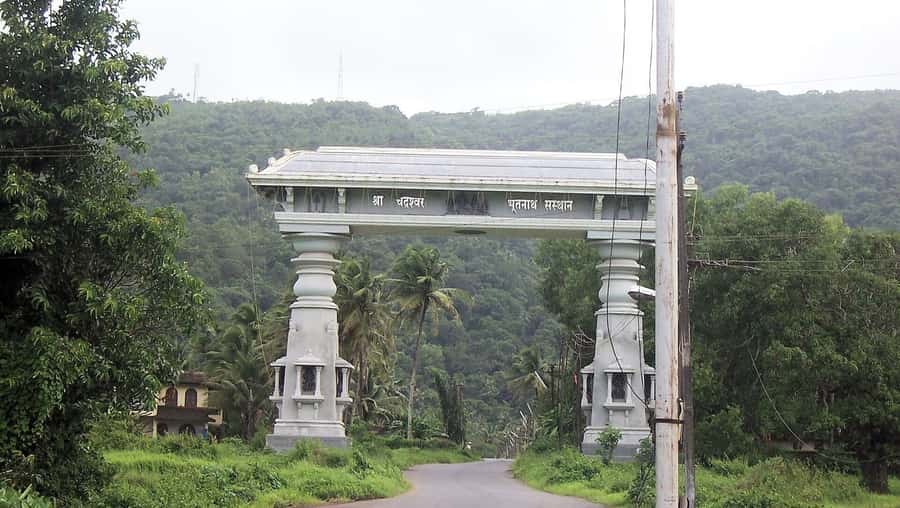 Shri Chandreshwar Bhutnath Temple, Paroda